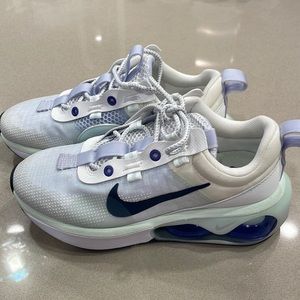 Nike air max 2021 women’s shoe
